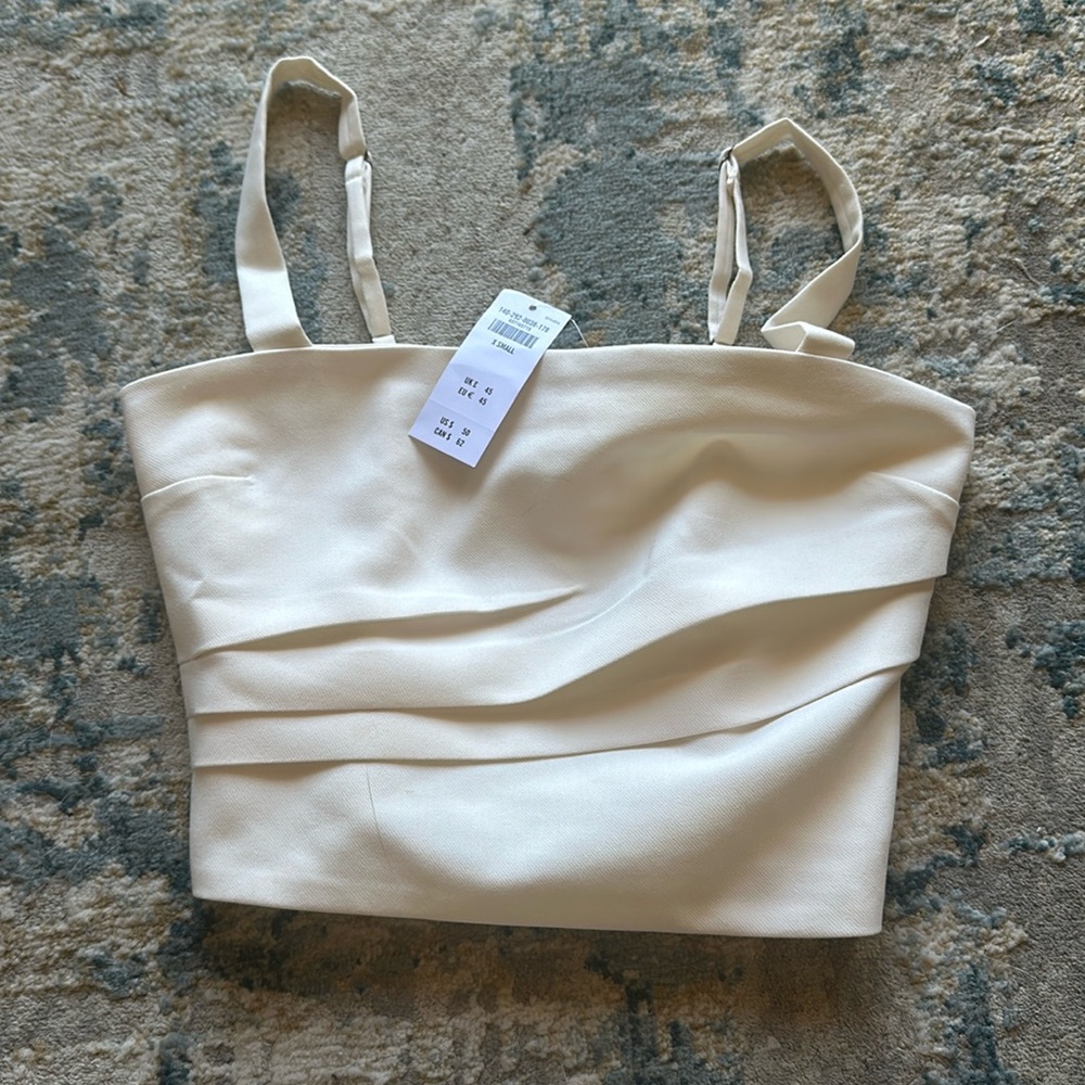 NWT Abercrombie and Fitch cropped tank.